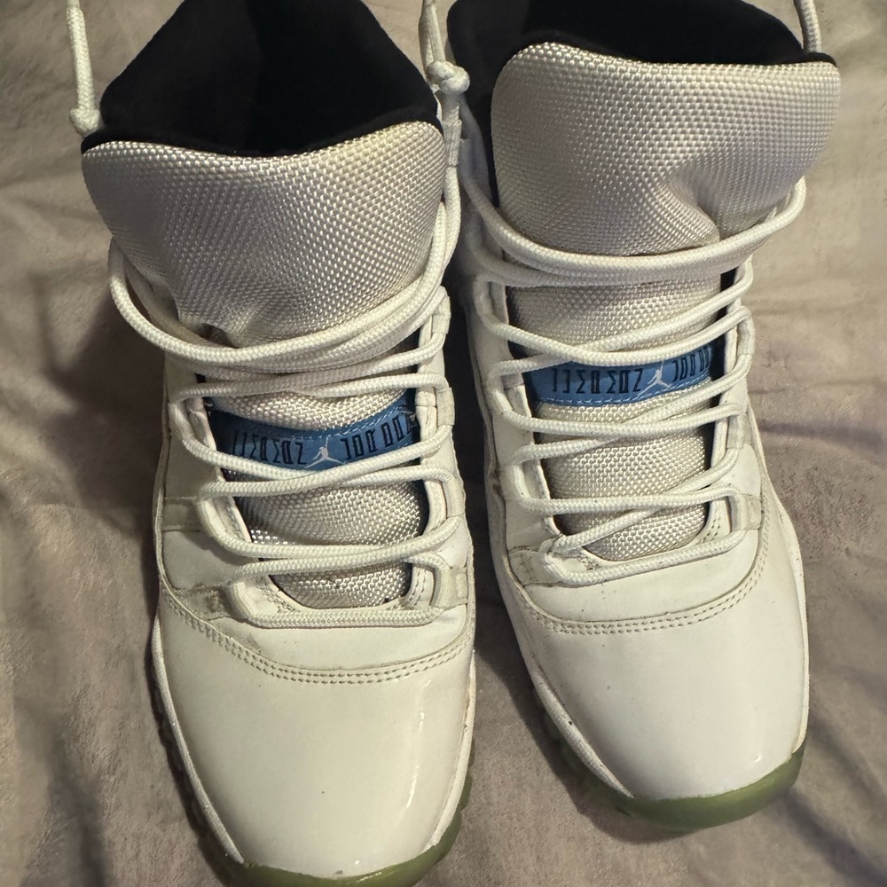 Jordan 11 retro legend Blue sneakers
